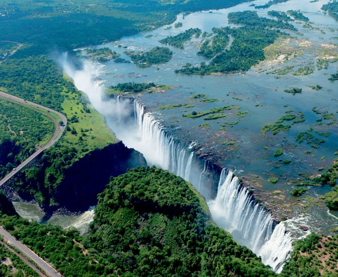 Zambia-leading-image-Victoria-Falls-amazing-view
